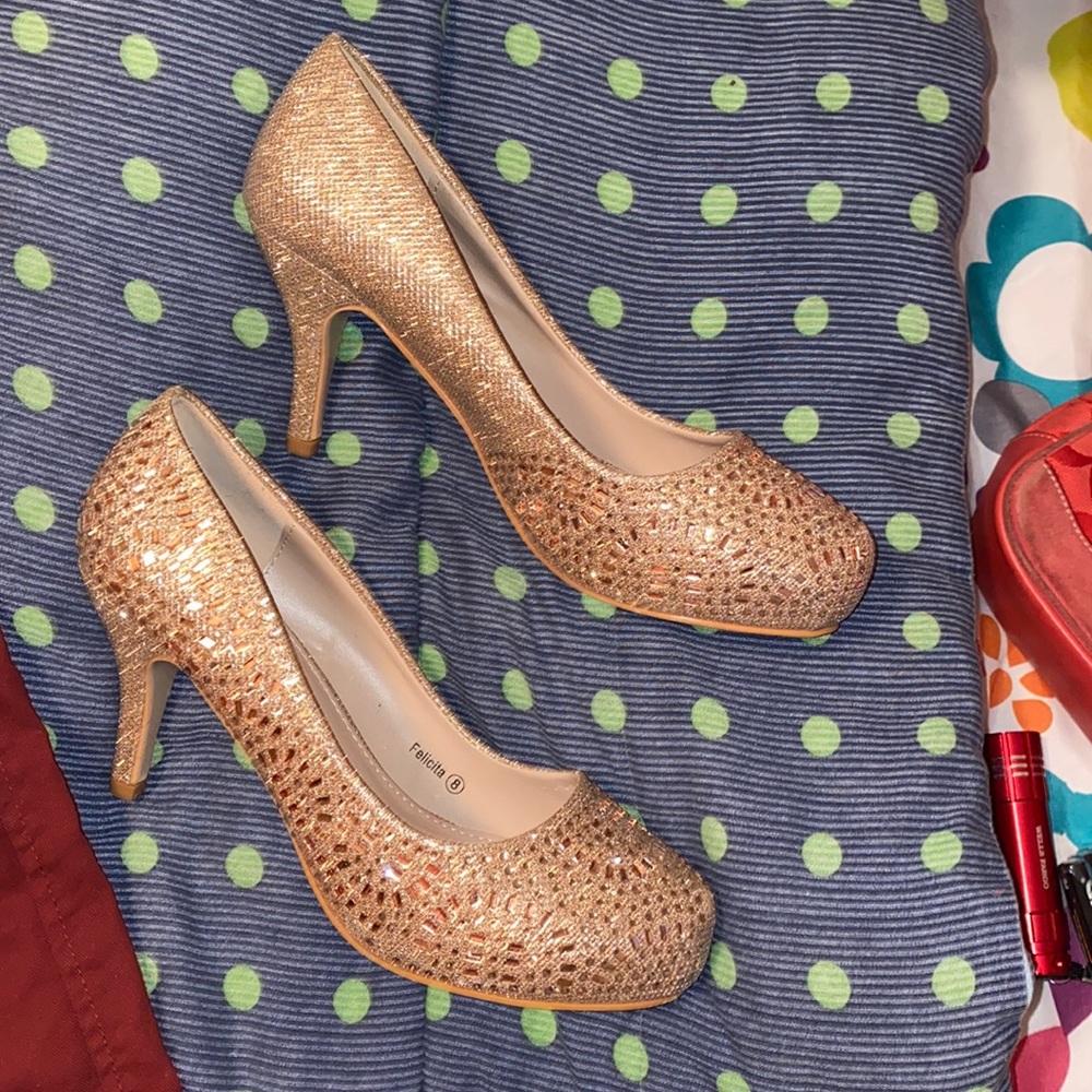 COPY - Rose Gold 4 1/2 high heel shoes.